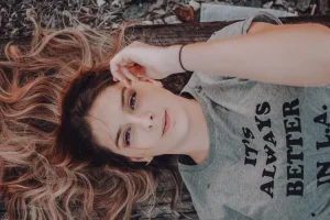 علاج الشعر التالف و الجاف و المقصف