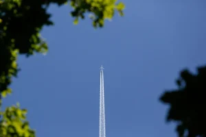 صورة لطائرة دوغلاس DC-8