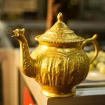 قطع أثرية لأثاث أنتيكة