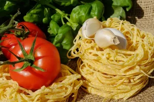 اسياخ المكرونة بالكباب