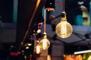ديكورات اضاءة مطابخ