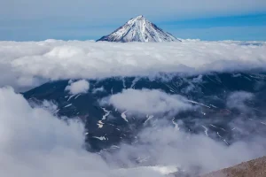 جبل انزين البركاني في اليابان