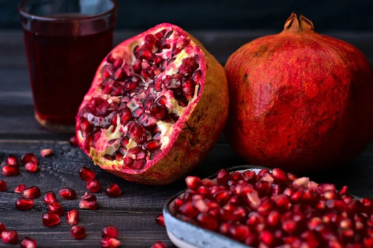 عصير الرمان وفوائده الصحية