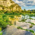 منظر طبيعي لنهر العذراء