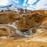 صورة لجبل بيناتوبو البركاني
