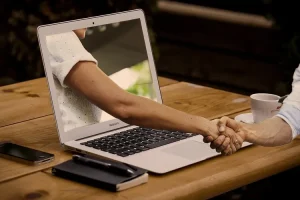 فيس بوك و ناسا يطلقان مشروع انترنت عالمي