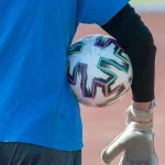 كيف تصبح لاعب كرة قدم