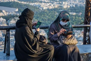 جهاز موبايل حديث