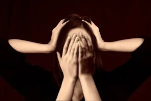 صورة تعبر عن اضطراب ما بعد الصدمة