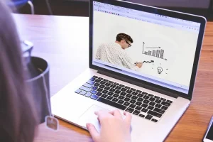 تطبيقات التحكم عن بعد