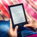 قارئ إلكتروني