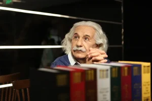 عالمة الفيزياء السعودية .. ريم الطويرقي