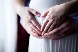 صورة توضح أسباب الإجهاض المتكرر