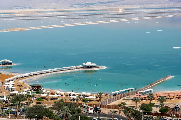 تبييض الأسنان باستخدام الملح