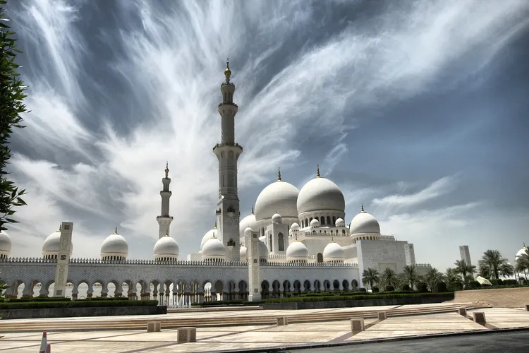 مسجد القبلتين من الداخل