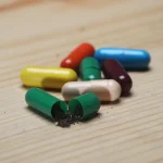 مضاد حيوي حديث يُعرف بالتيكسوباكتين.