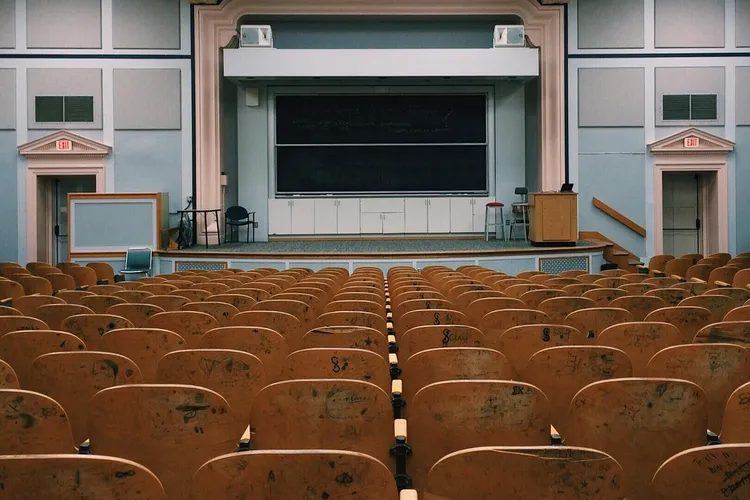 تسجيل في جامعة الملك عبدالعزيز