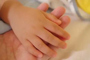 كيفية التعامل مع الطفل الكذاب