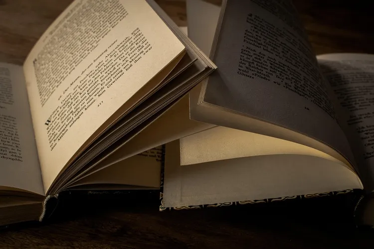 أمسية الشاعرة اشجان هندي في معرض الكتاب بجدة