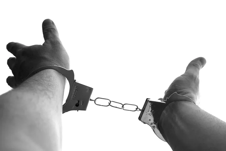 جريمة قتل ومعاداة اللاجئين