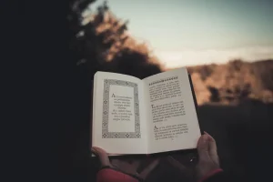اوتي الحكمه ولم يؤت النبوه