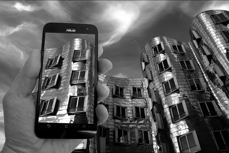 كاميرا هاتف Sony Xperia Z5