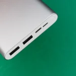 جوال ذكي مع بطارية صلبة