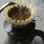 تجنبي أضرار الماء الساخن على بشرتك وشعرك