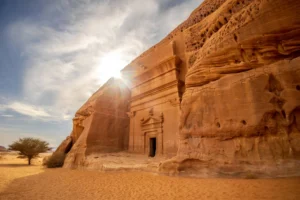 اذاعه عن السياحه في المملكه