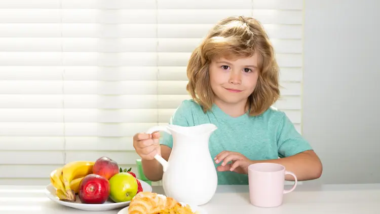 أطعمة أساسية تجعلك أصغر سناً