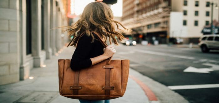 كيف اختار الحقيبة المناسبة لشكل الجسم