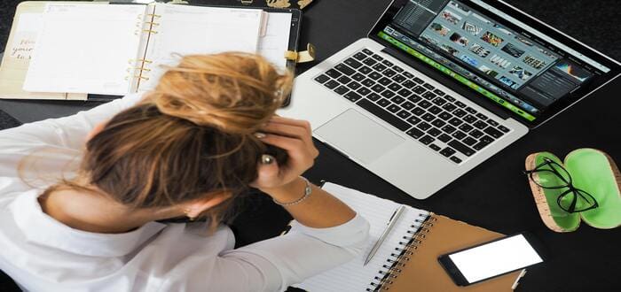 سلبيات التفكير الزائد والمقارنة الاجتماعية