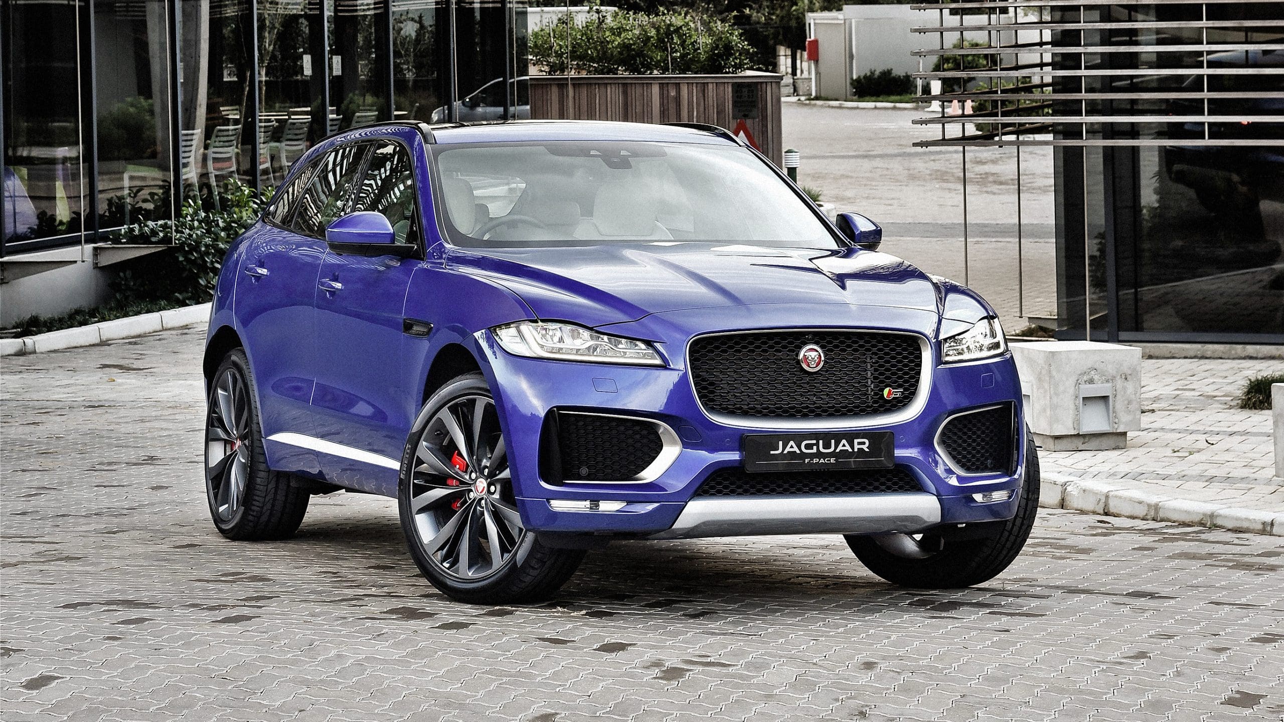 جاكوار F-Pace