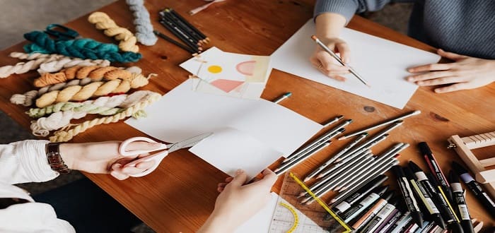 موضوع عن هواية أحبها الرسم