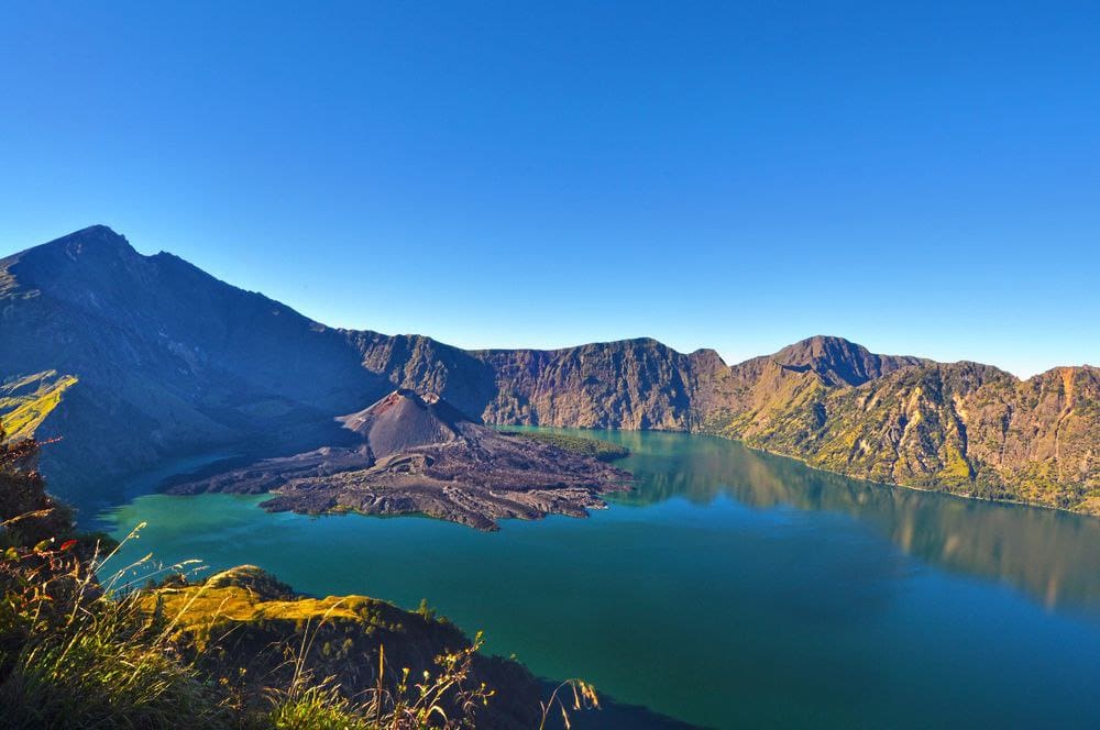 بحيرة The Segara Anak Crater
