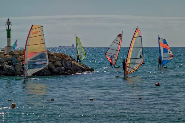 الركمجة الشراعية - Windsurfing