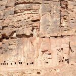 من امثلة الاعمال والتنقيب الاثري في وطني