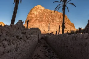 أنواع الآثار التاريخية مع أمثلة واقعية من المملكة