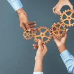 إذاعة عن دور الشباب في بناء المجتمع وأهميتهم في التغيير