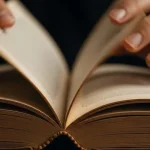 اشهر روايات ميلان كونديرا: قائمة بأبرز وأشهر أعماله الروائية
