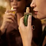 شم العطر هل يفطر؟ الإجابة الشرعية الكاملة وأهم الأحكام