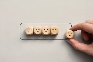 فسر فينا بما تهواه رجلاك