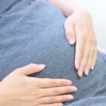 ما علاقة حركة الجنين في الليل وجنسه؟ حركات يشتهر بها الولد