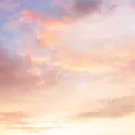 من الامور التي تدل على عظم خلق السماء وأسرارها العجيبة