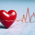 هل سماع دقات القلب في الأذن خطير؟ دليل شامل للأسباب والعلاج