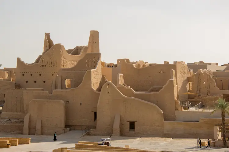 حاصرت القوات العثمانية الدرعية مدة سنة أشهر