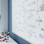 طبيعة المواد المتفاعلة تؤثر على سرعة التفاعل الكيميائي