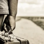 يف تؤثر هجرة الشباب على التركيب النوعي للسكان
