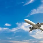 ما القوة التي تعمل على اتزان وزن الطائرة وتحافظ على ارتفاعها