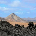 زجاج بركاني وصخور نارية